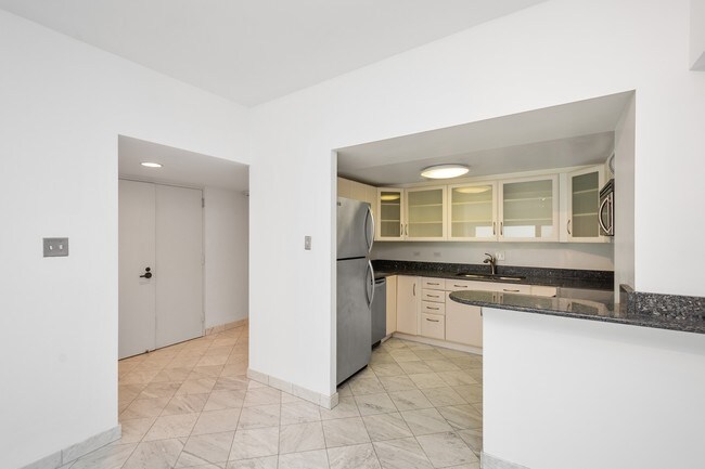 Foto del edificio - 175 E Delaware Pl