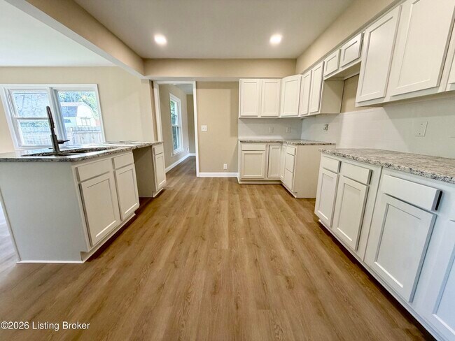 Building Photo - 8201 Huntsman Trail
