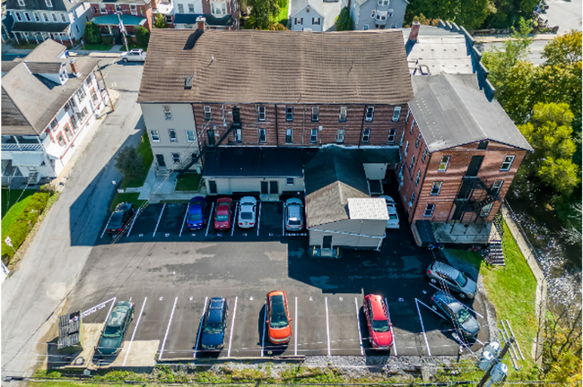 Building Photo - 9-23 E. Main Street
