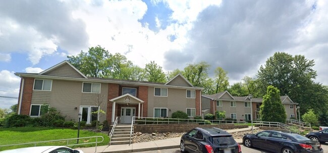 Foto del edificio - 808 Treewood Dr