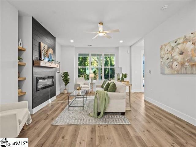 Building Photo - 339 Gower St