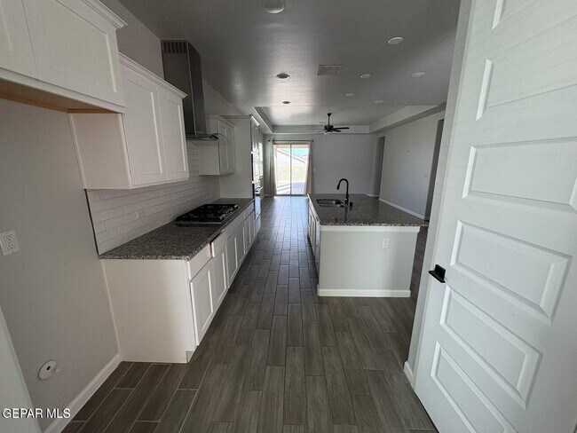 Foto del edificio - 12853 Clevedon St