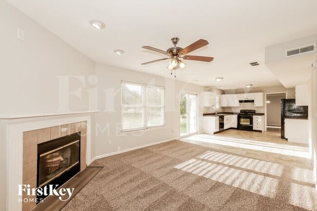 Building Photo - 602 Sweet Creek Dr