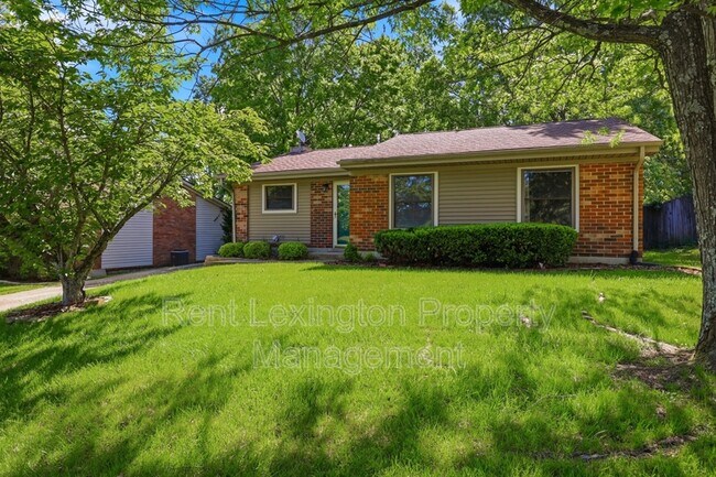 Foto del edificio - 3352 Featherston Dr