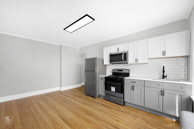 Foto del edificio - 2838 E 91st St