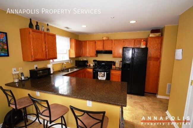 Building Photo - 1106 niblick court