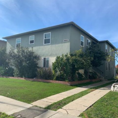 Primary Photo - 16825 Crenshaw Blvd