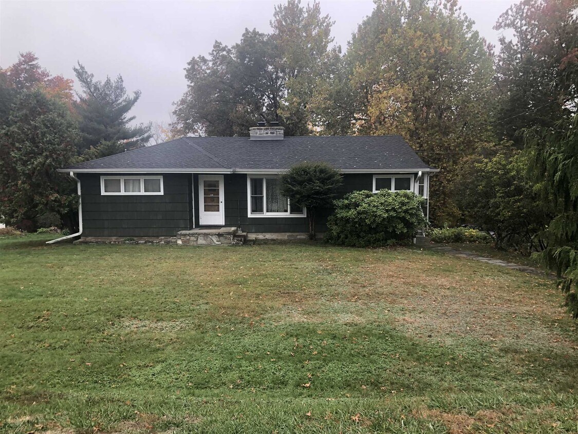 Primary Photo - 124 Cherrywood Dr