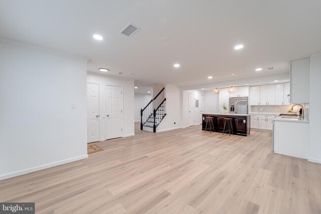 Building Photo - 4047 Chetham Wy