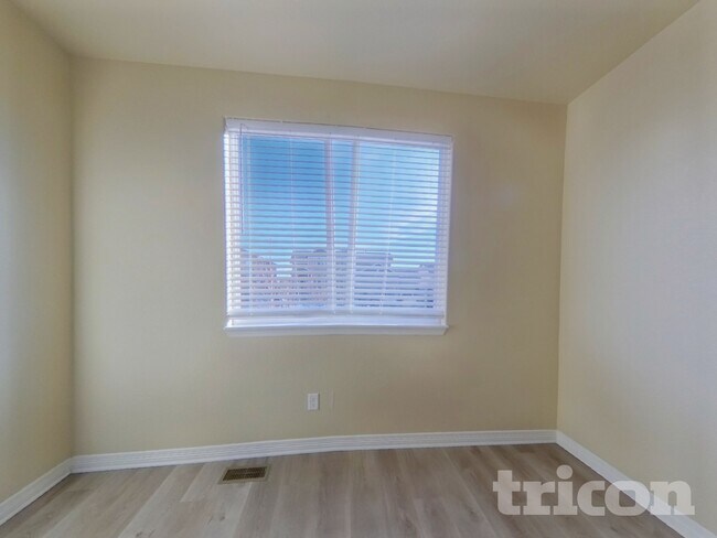 Foto del edificio - 12760 Mount Oxford Pl