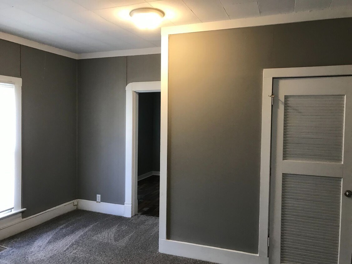 Primary Photo - Olney 1135