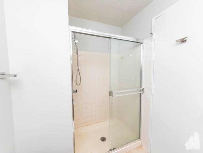 Foto del edificio - 195 N Harbor Dr