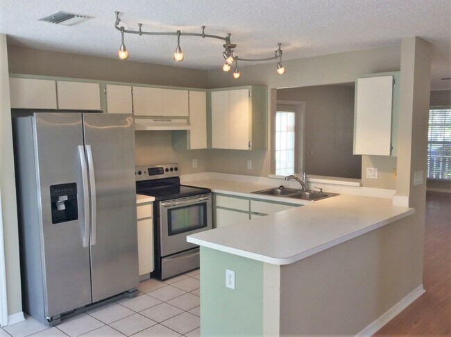 Building Photo - 8558 Manassas Rd