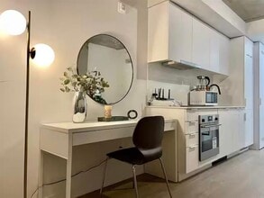 Building Photo - 1406 Rue Ste-Élisabeth