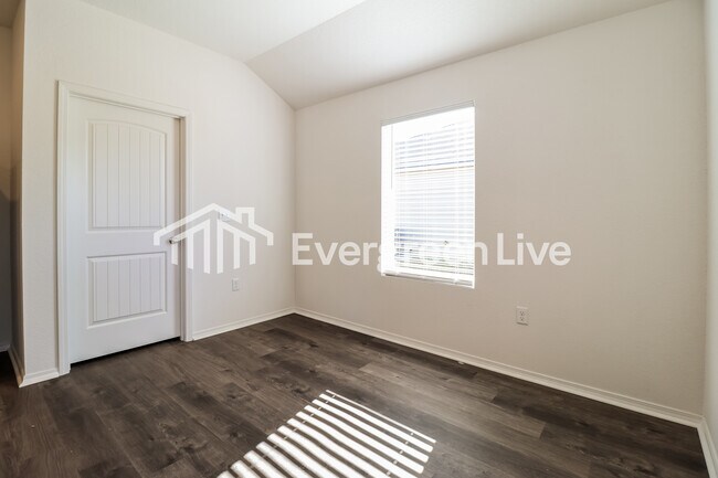 Foto del edificio - 31 Sourdough Crk Ln