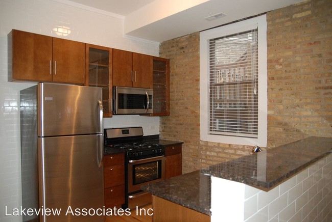 Building Photo - 2053 N Sheffield Ave