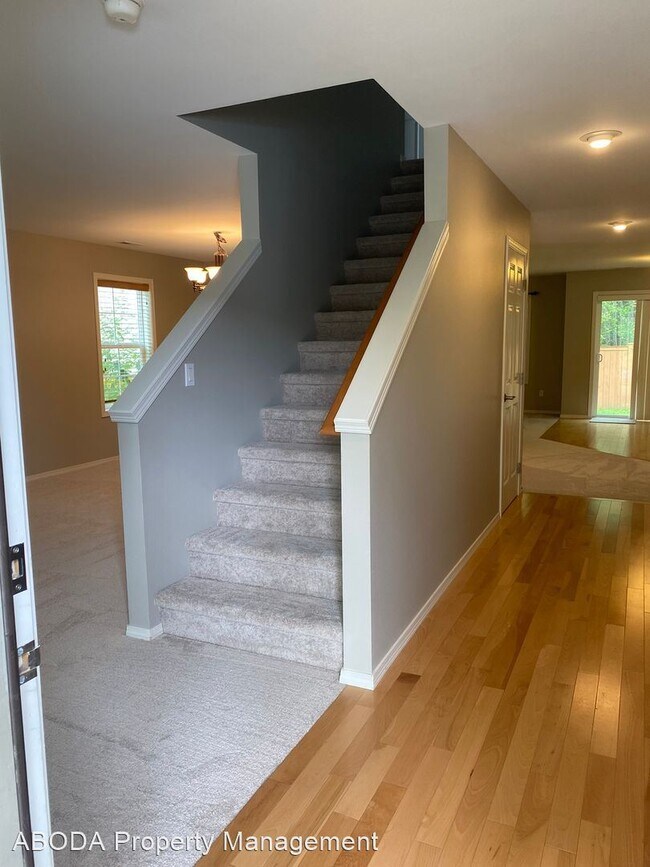 Building Photo - 4 br, 2.5 bath House - 6702 QUIGLEY AVE SE