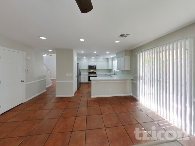 Foto del edificio - 3632 Mountain River St