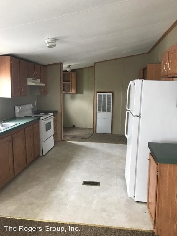 Building Photo - 3 br, 2 bath House - 25 Brunswick Ln.