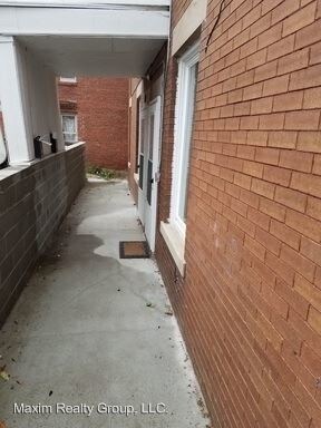 Building Photo - 1517 Vinton St