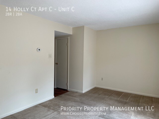 Foto del edificio - 2 bedroom, 1.5 bath townhome