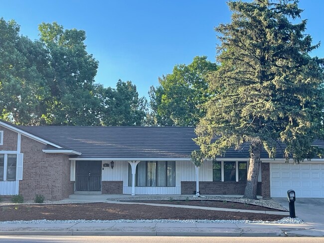Photo - 7065 E Princeton Ave (Denver, CO) House