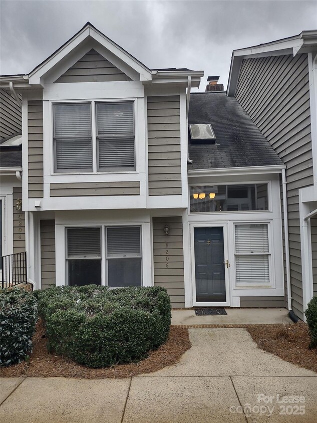 Primary Photo - 8206 Legare Ct
