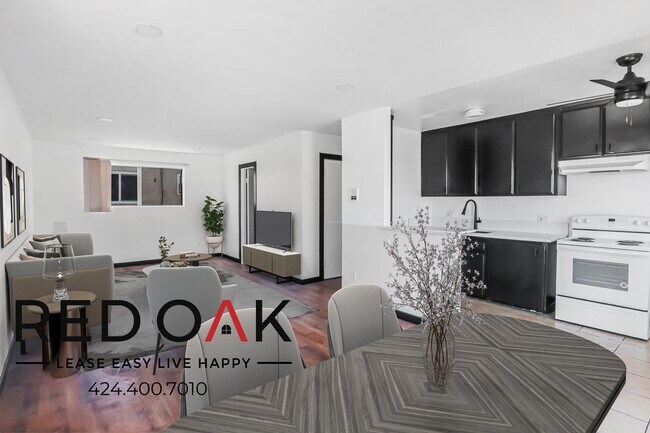 Building Photo - One of a Kind Bright, Sunny, And Spacious ...