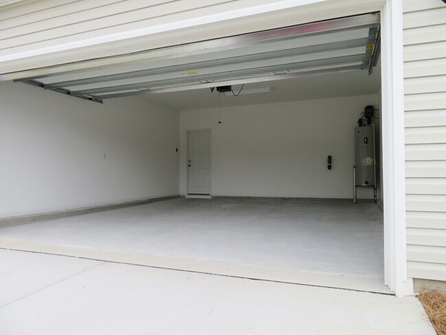 Building Photo - 3807 Northern Lights Dr