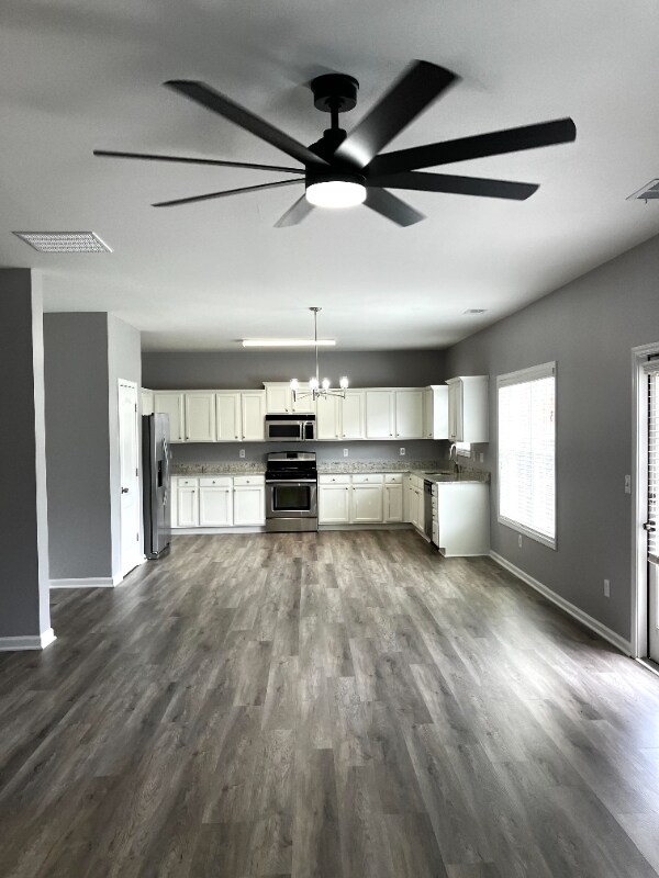 Foto del edificio - 25 Brookvalley Ct W