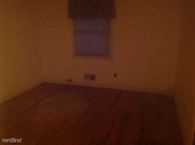 Building Photo - 3 br, 2 bath House - 36 Wellington Terrace