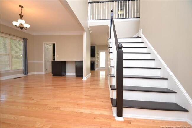 Building Photo - 6524 Englehardt Dr