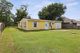 Building Photo - 3811 Dunn Ave