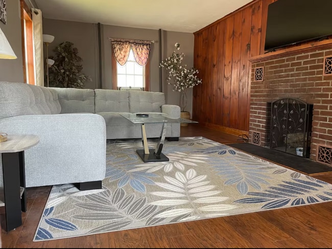 Photo - 1626 Williston Rd House