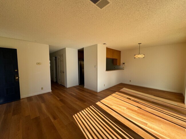 Foto del edificio - West San Jose Condo in Cupertino School Di...