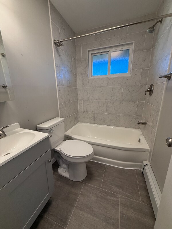 Foto del edificio - 652 E Main St