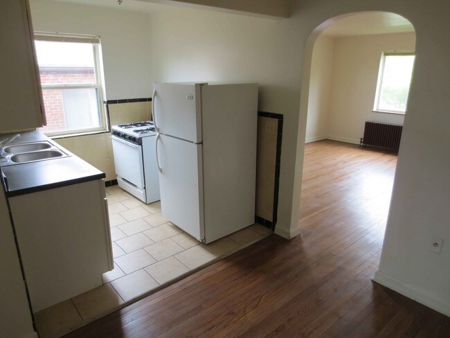 Foto del edificio - 7123 Eastlawn Dr
