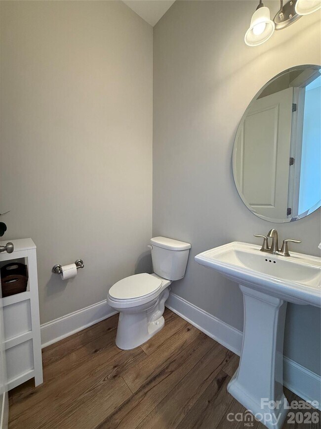 Building Photo - 5835 Ardrey Kell Rd