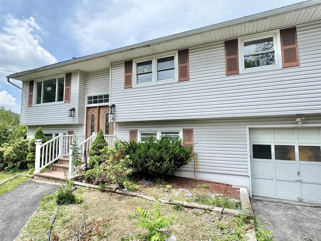 Foto principal - 42 Merriewold Ln N