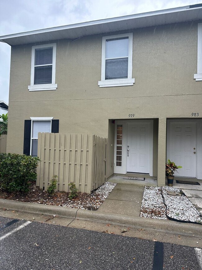 Building Photo - Winter Garden 3/2 Townhome Available NOW!