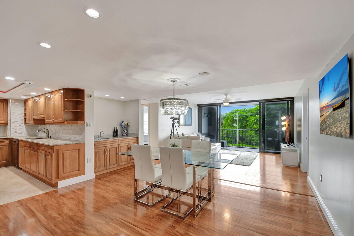 Foto principal - 5600 N Flagler Dr