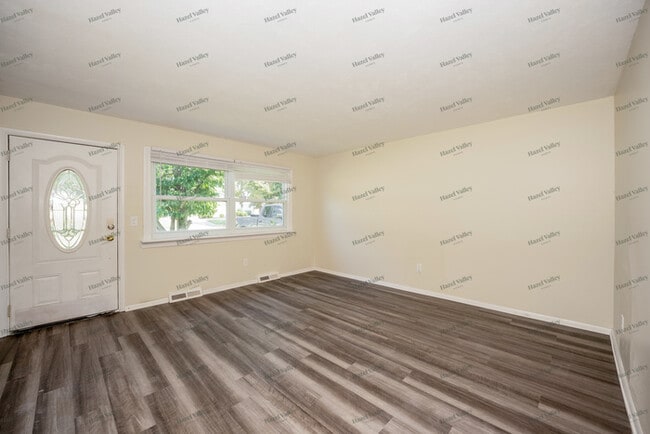 Building Photo - 1808 Drenik Dr
