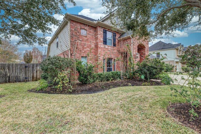 Building Photo - 28506 Woodlark Dr