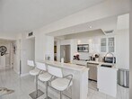 Foto principal - 18011 Biscayne Blvd