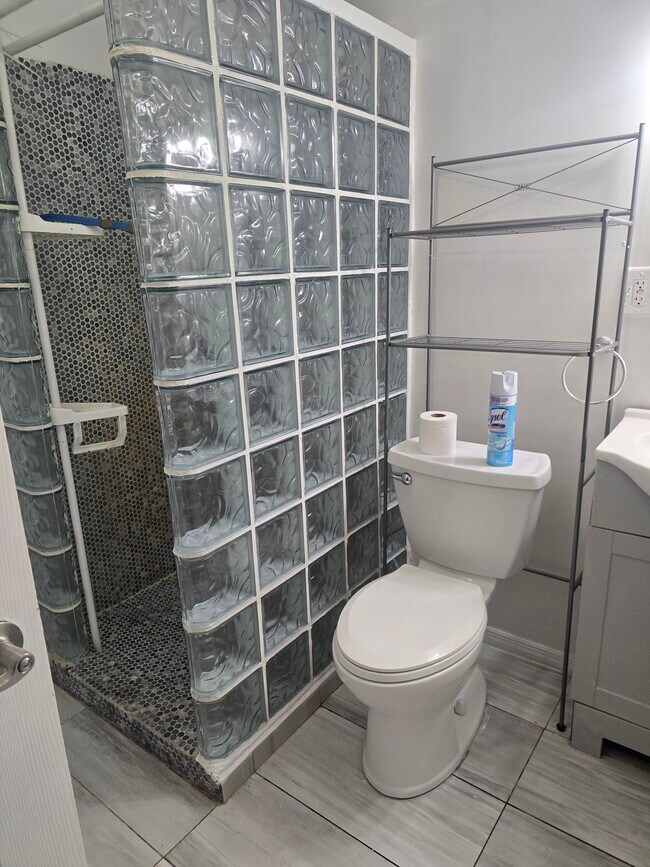 Foto del edificio - 2545 Britt Rd