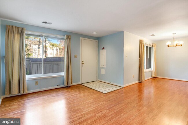 Building Photo - 9410 Walburg Way
