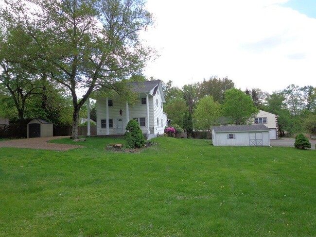 Building Photo - 314 Old Rte 304