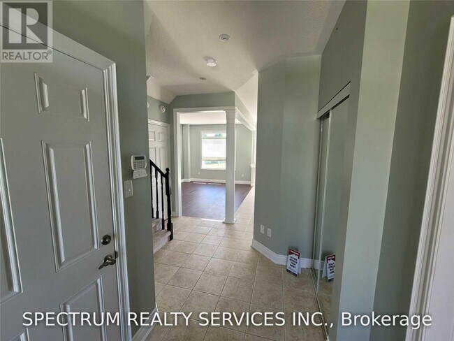 Building Photo - 7 Charlemagne Ave