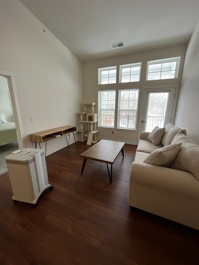 Building Photo - 2139 Devon Cir