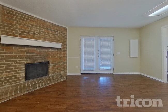 Building Photo - 5536 Dunson Dr